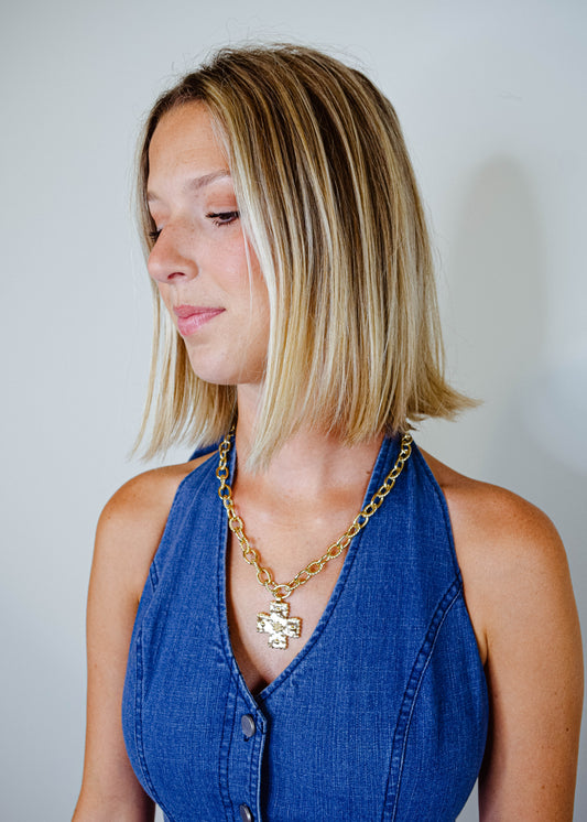 Hammered Cross Oval Chain Necklace