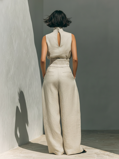 Set consisting of a sleeveless blouse and wide-leg pants